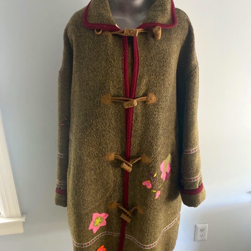 Oilily Wool Stadium Coat Lagonlook Floral Applique Toggle Buttons Wool Sz US 14